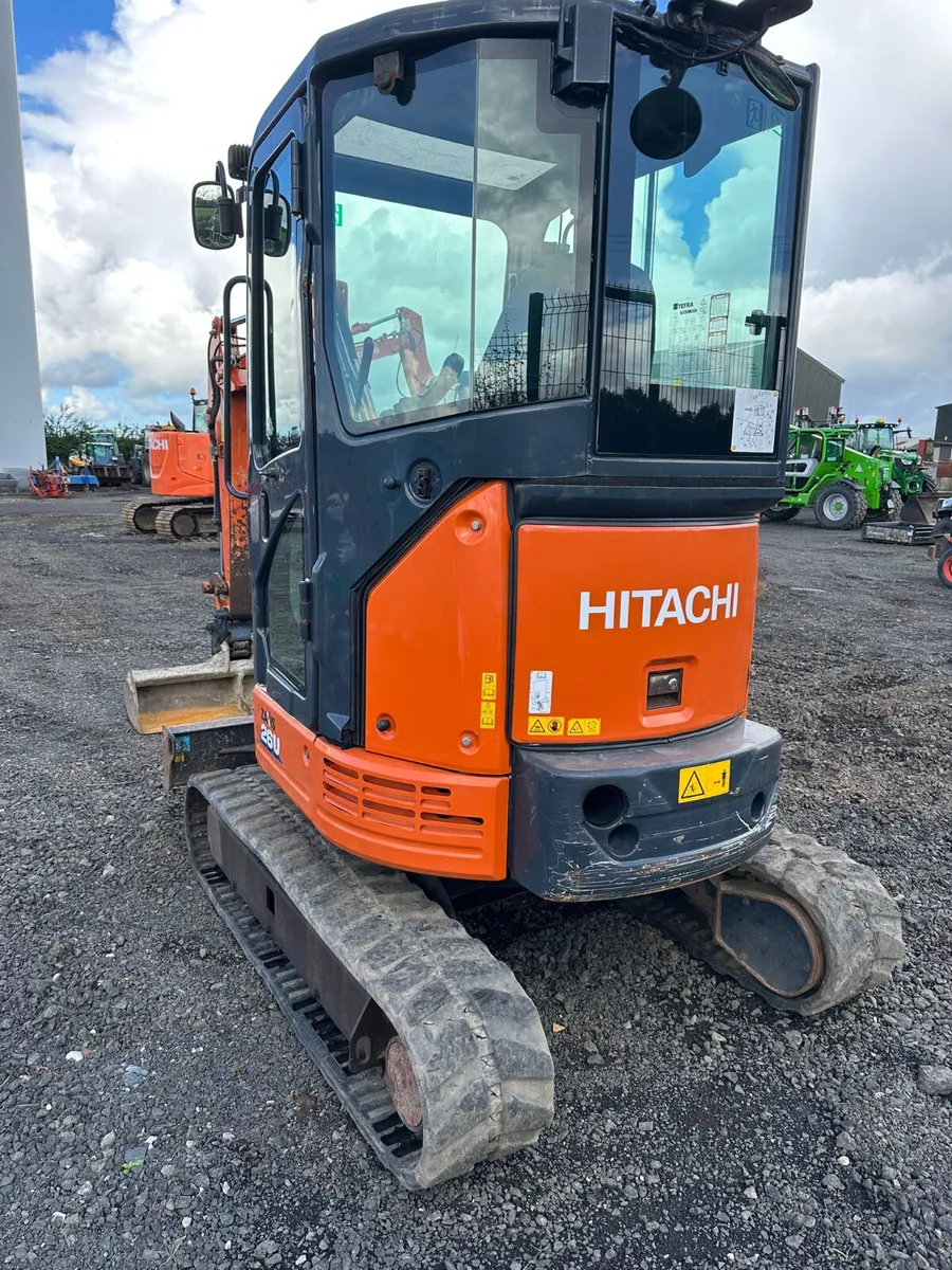 Hitachi ZX26U - Image 2