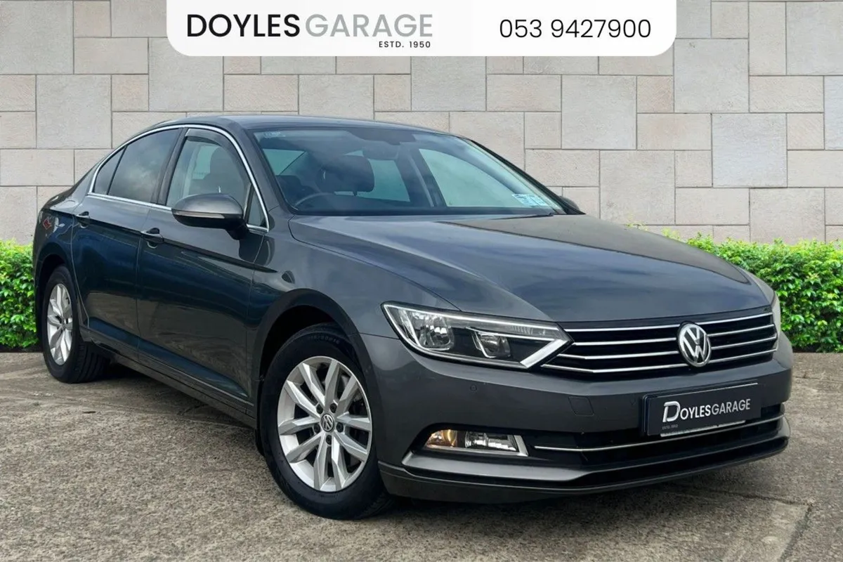 Volkswagen Passat Comfortline 1.6 TDi Diesel 120b - Image 1