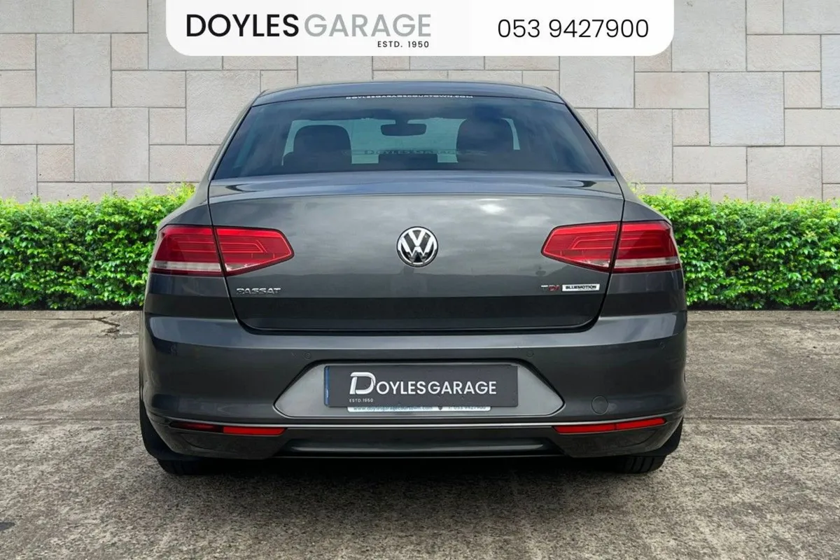 Volkswagen Passat Comfortline 1.6 TDi Diesel 120b - Image 3