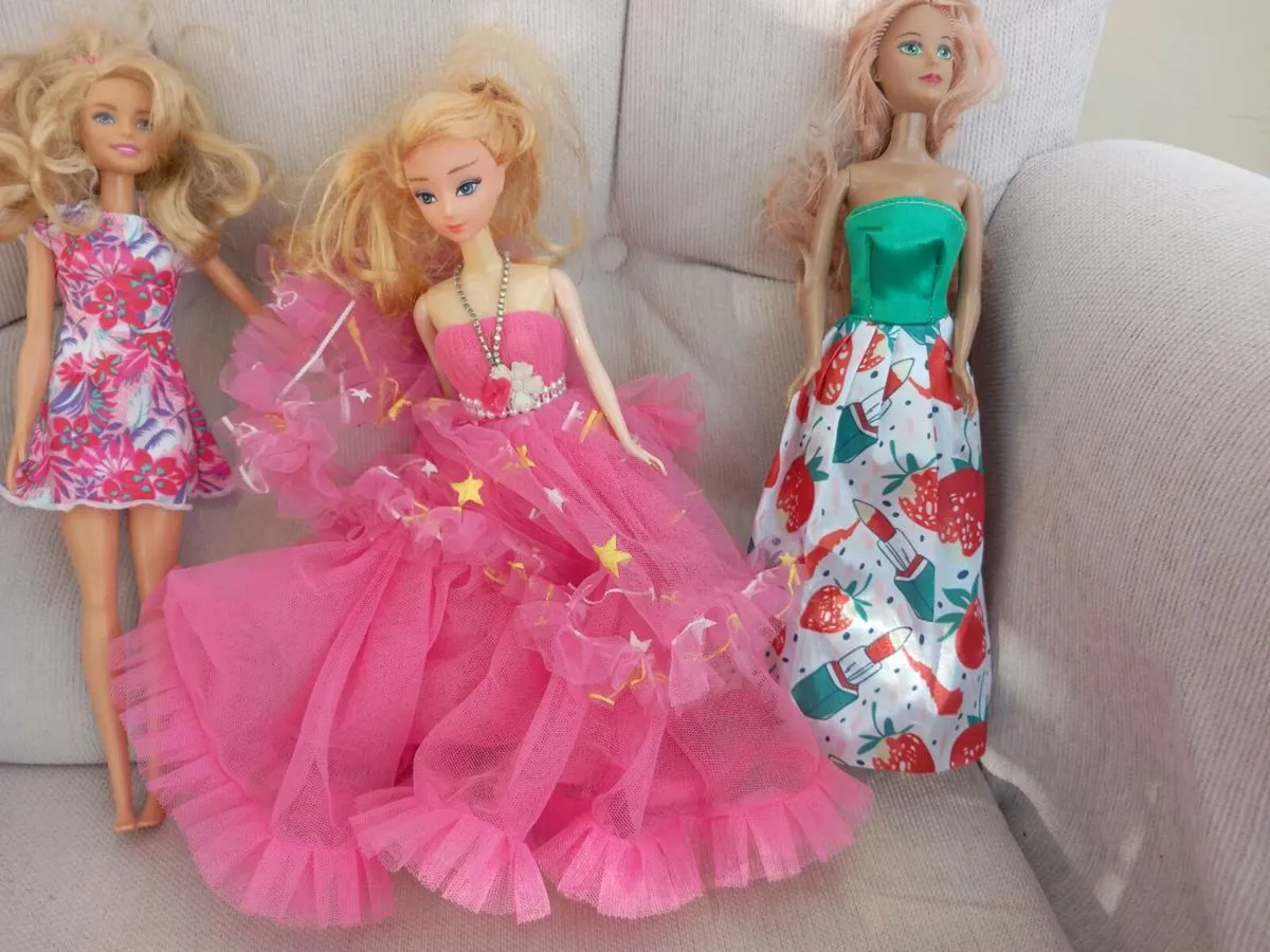 Barbies - Image 3