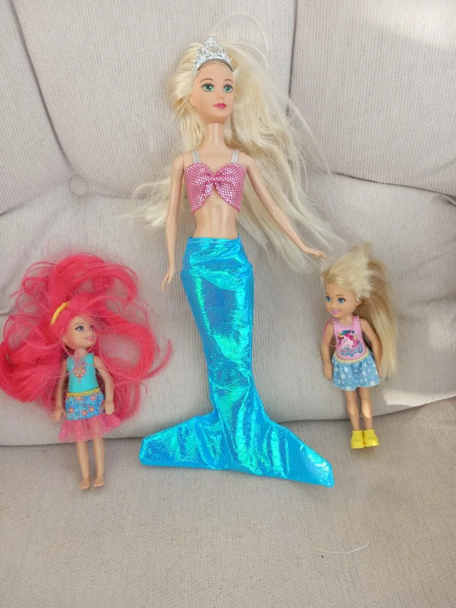 Barbies - Image 4