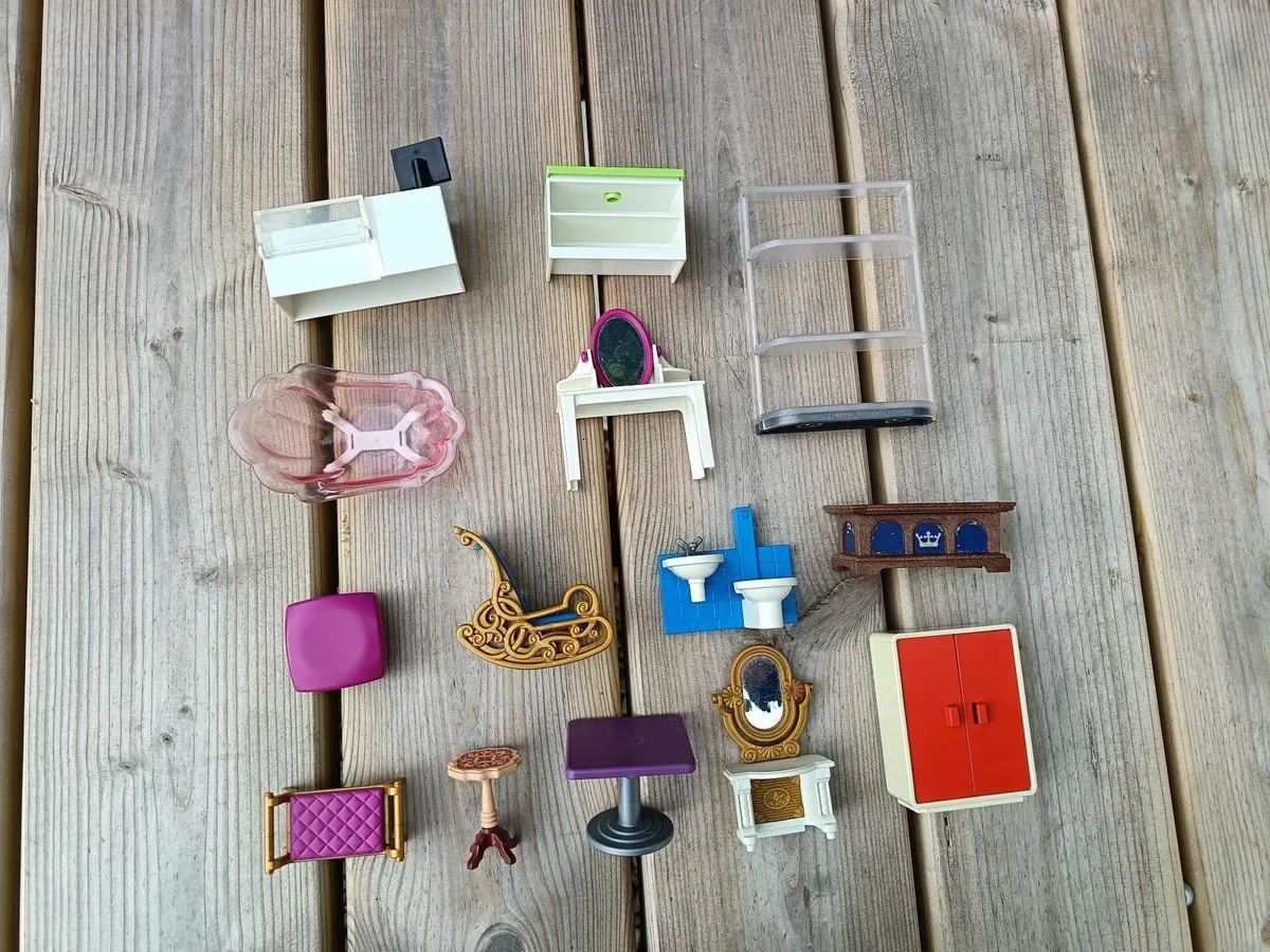 Playmobil furniture and accessories - Image 1