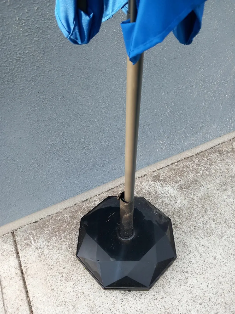 Parasol and base - Image 2