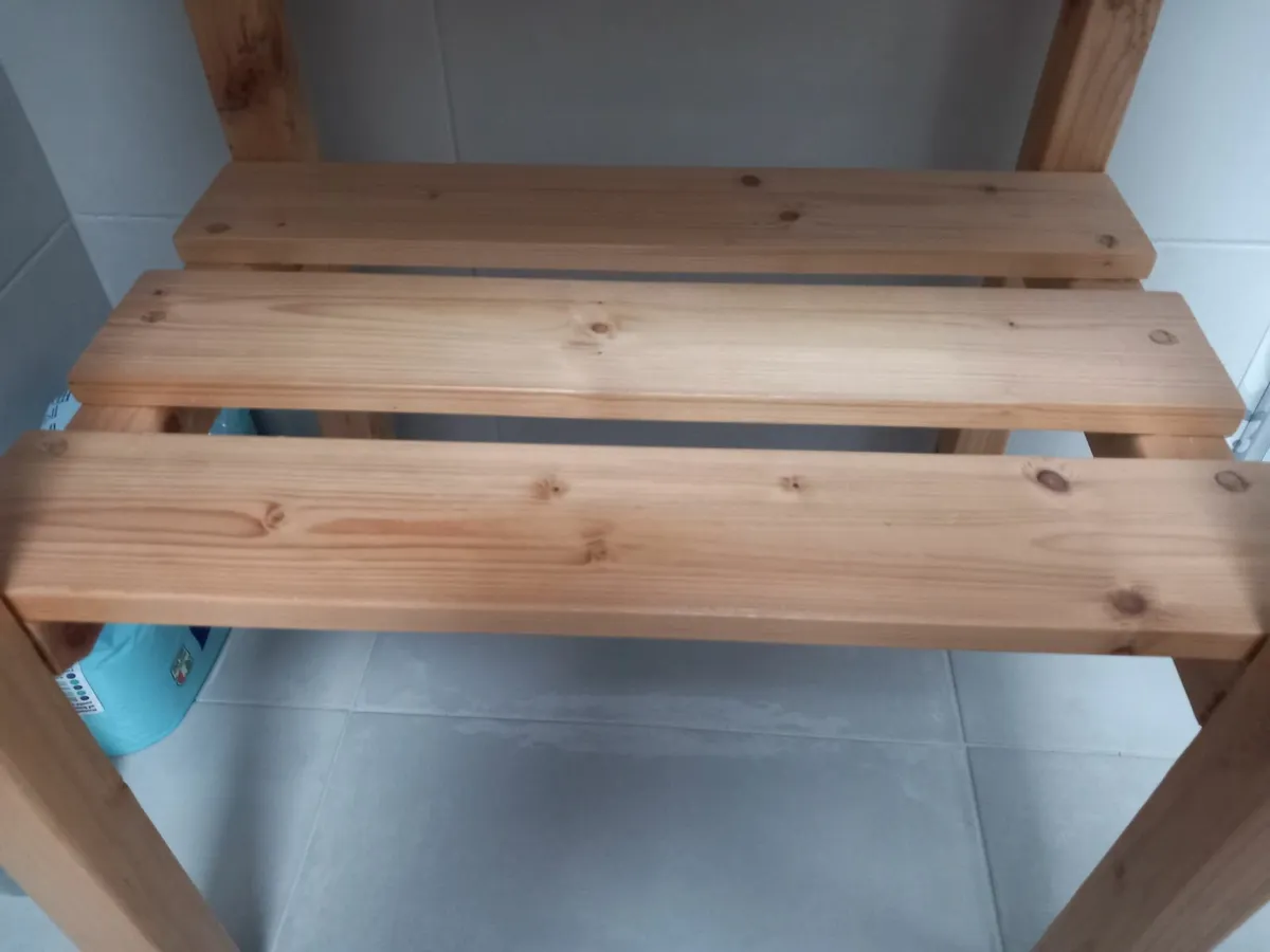 Bathroom table - Image 2