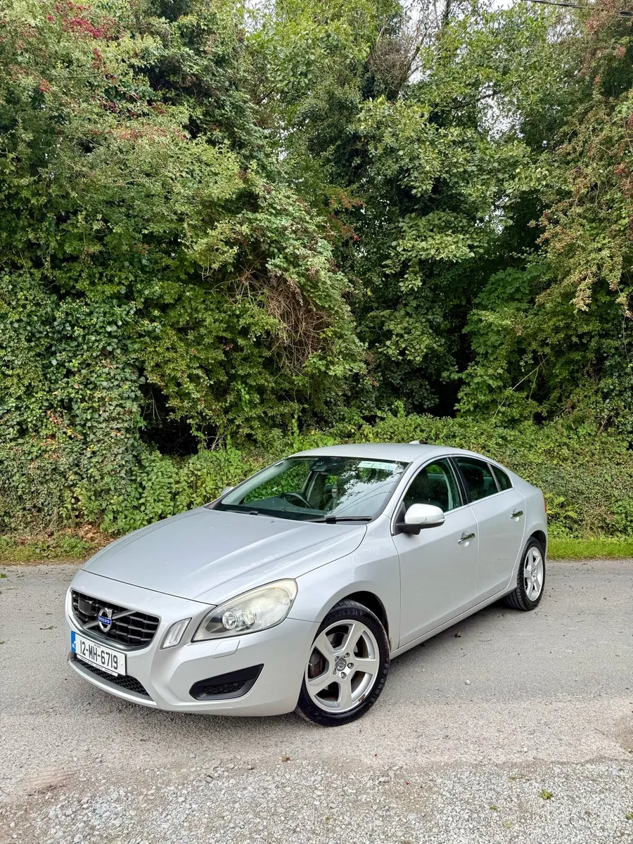 2012 VOLVO S60 automatic like new, nct tax - Image 1