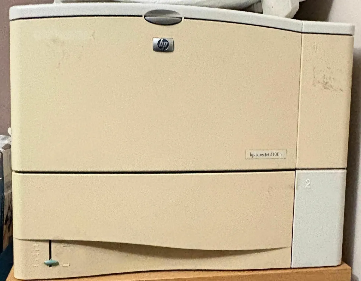 HP LaserJet 4100n (€49) - Image 1