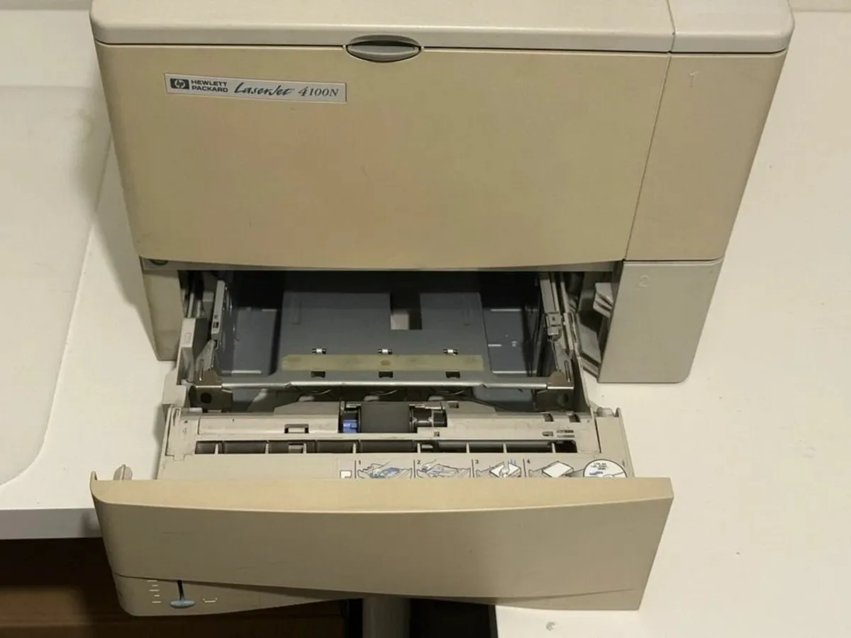 HP LaserJet 4100n (€49) - Image 2