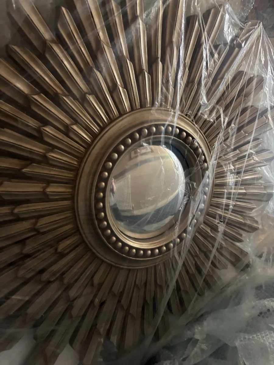 Laura Ashley  Starburst mirror - as new - Image 3