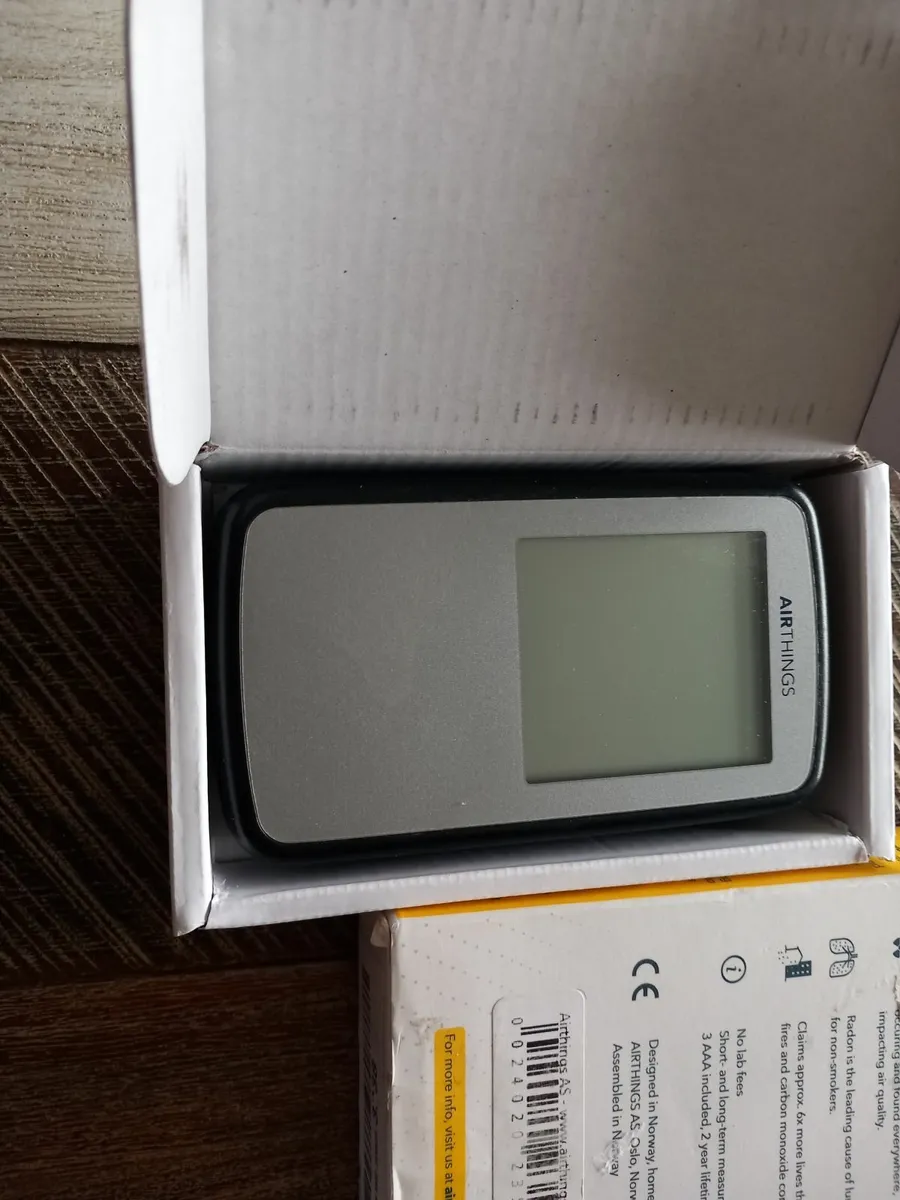 Airthings digital radon detector - Image 1