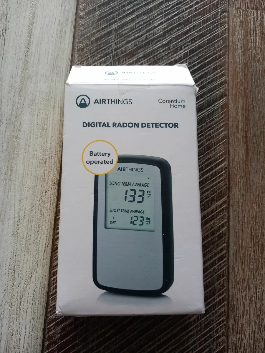 Airthings digital radon detector - Image 3