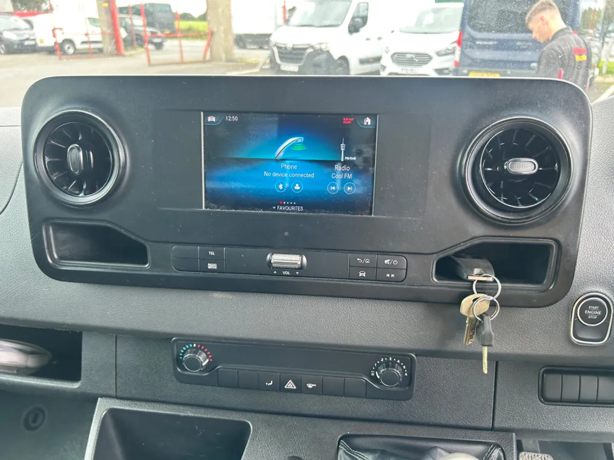 Mercedes-Benz Sprinter 2019 - Image 4
