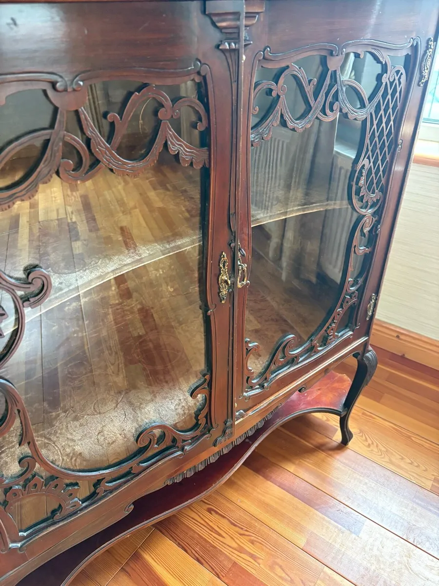 Display Cabinet / mini bar - Image 2