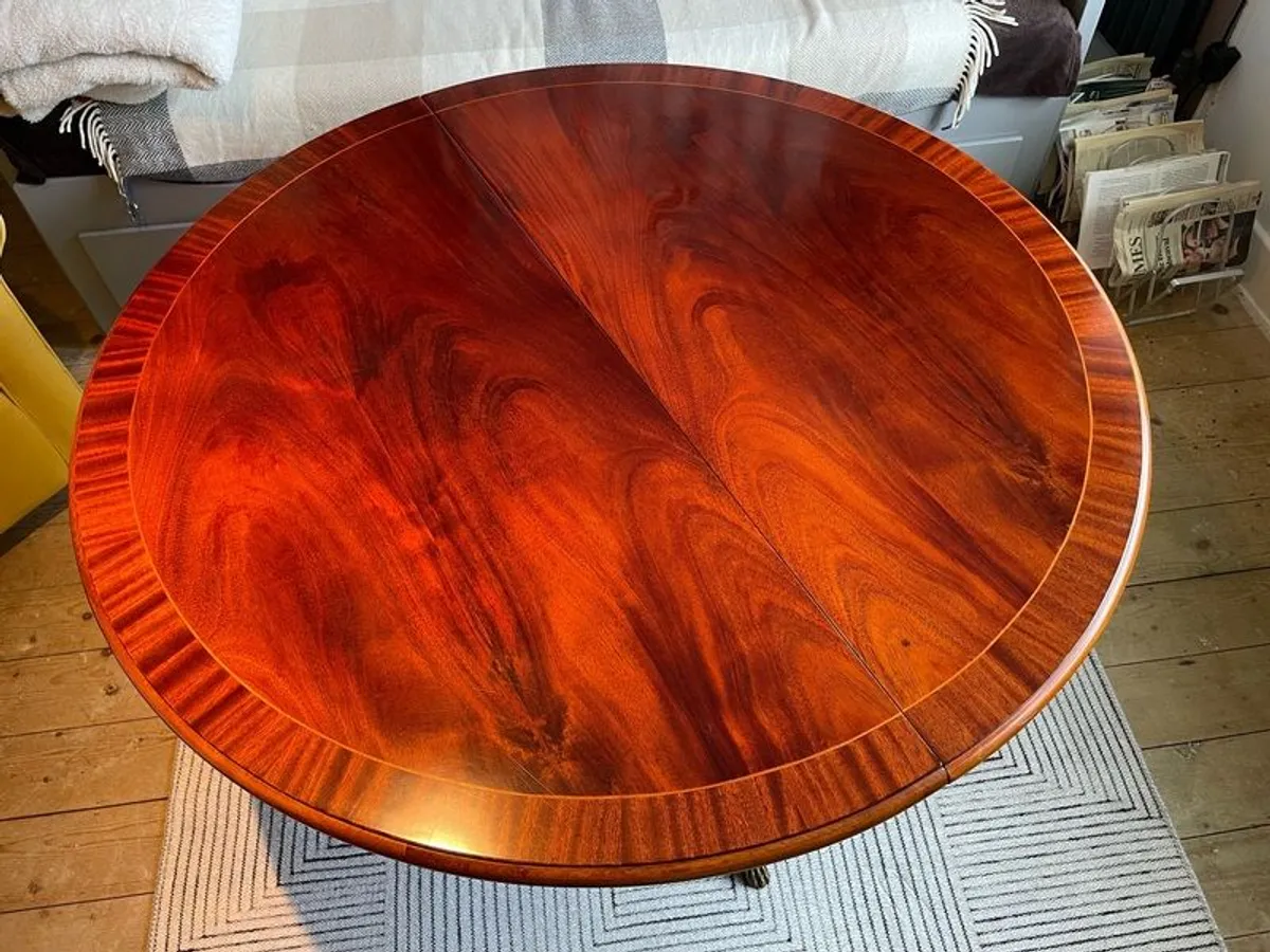 Mahogany Round or Oval Dining Table in Regency Style - Image 2