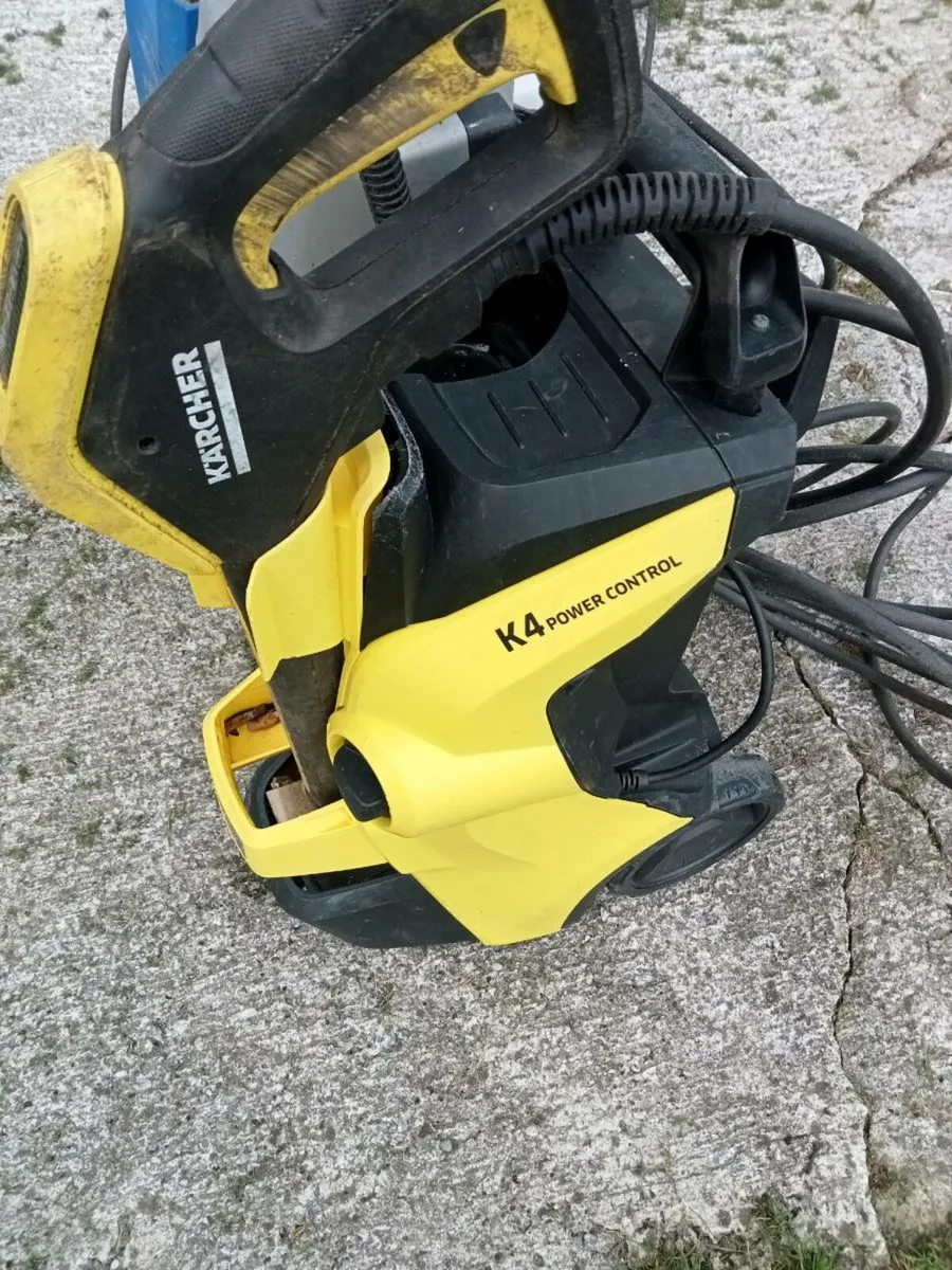 Four power washers - Image 2