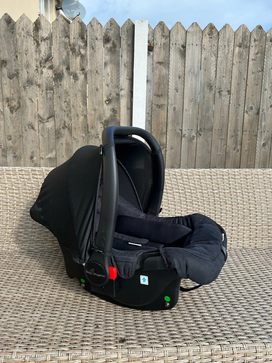Carseat - Image 1