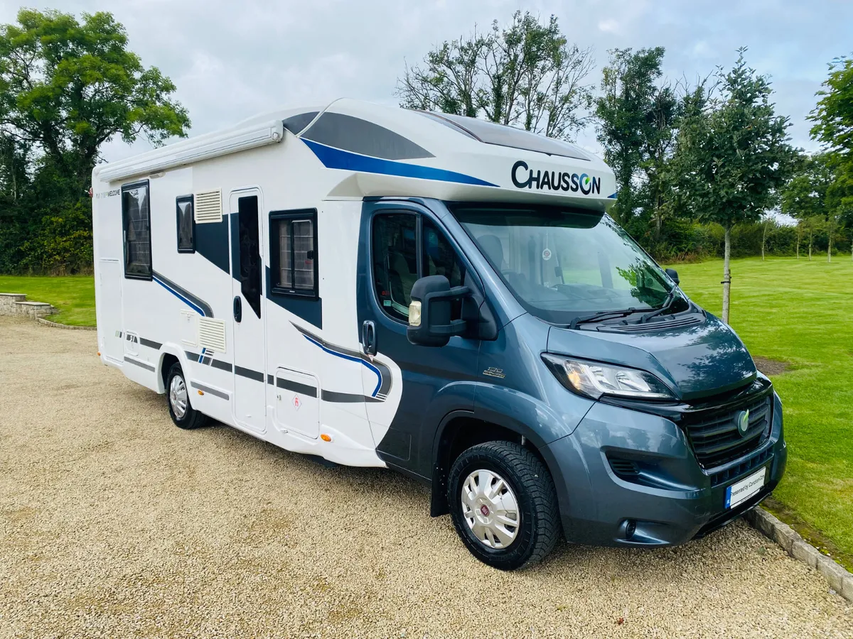 2015 CHAUSSON 718EB WELCOME R.H.D ISLAND BED - Image 3