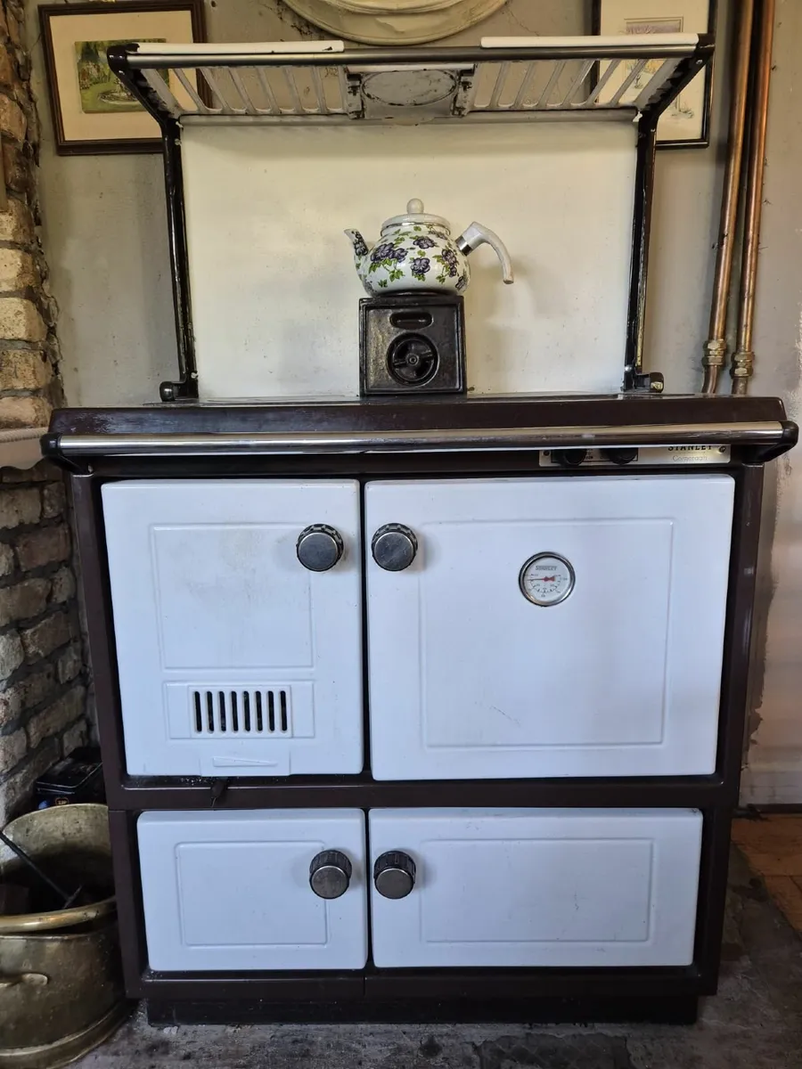 Stanley Comeragh Solid Fuel Stove with back burner - Image 1