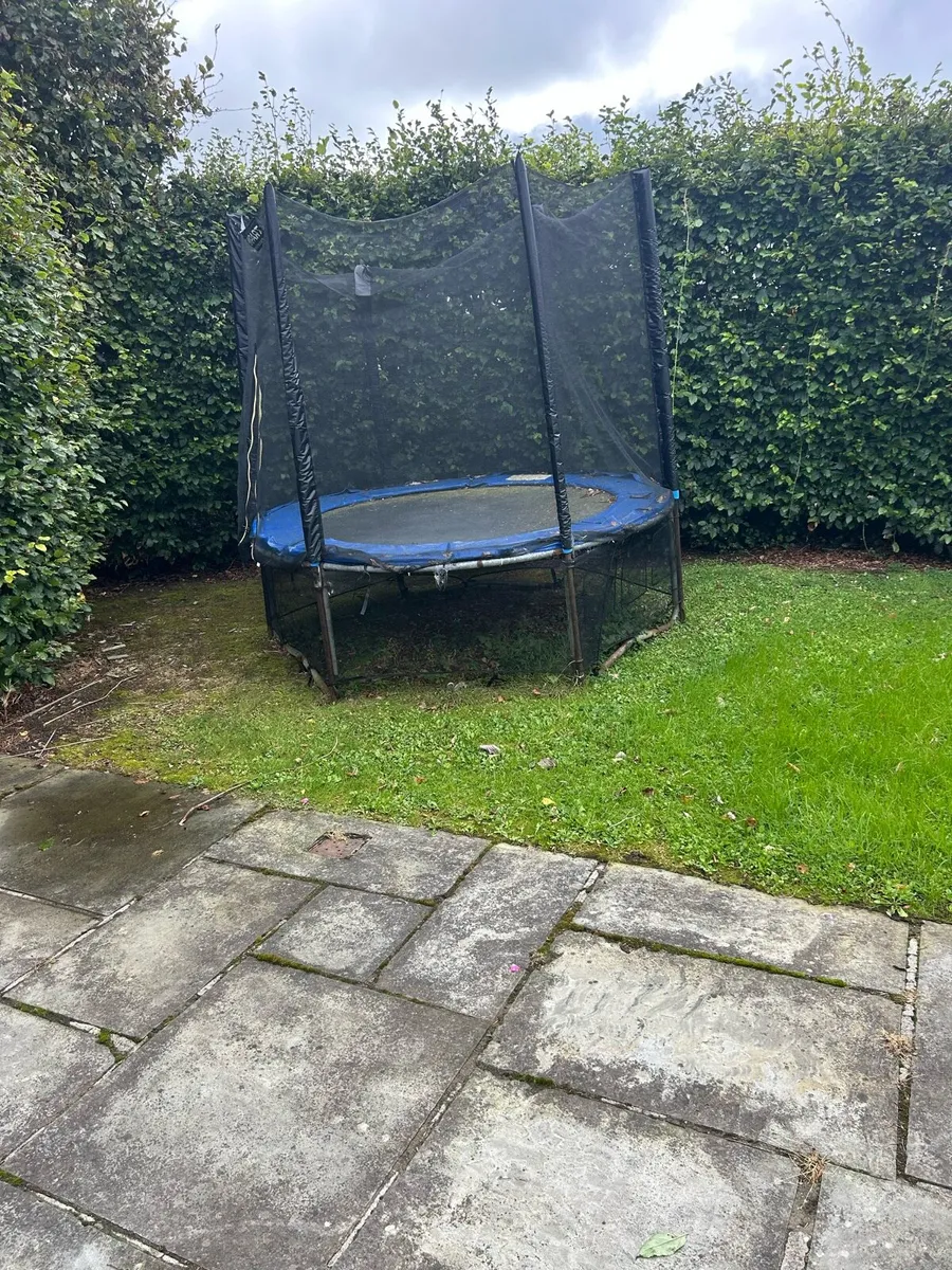 Trampoline and swing set - Image 2