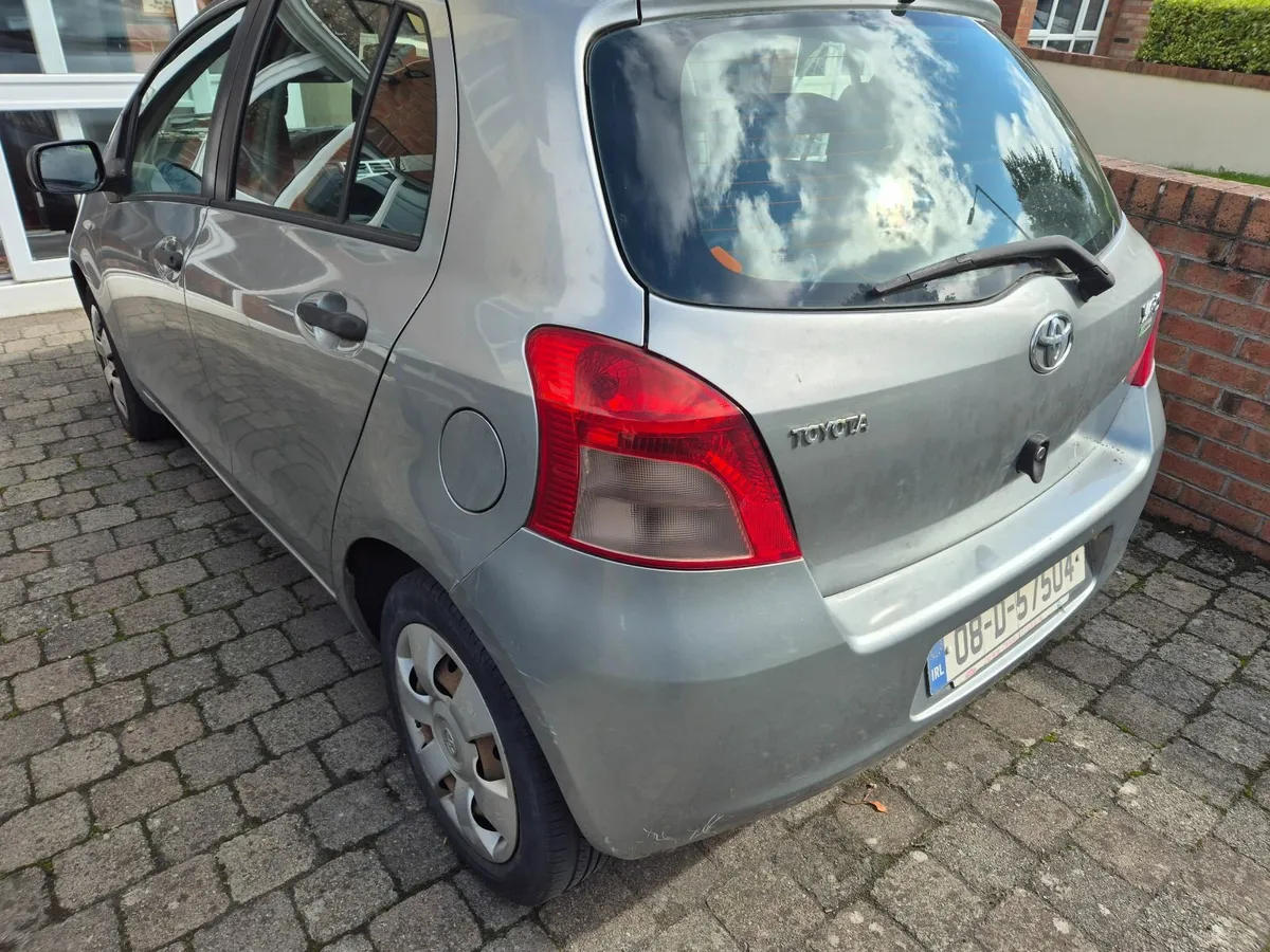 Toyota Yaris 2008 - Image 4