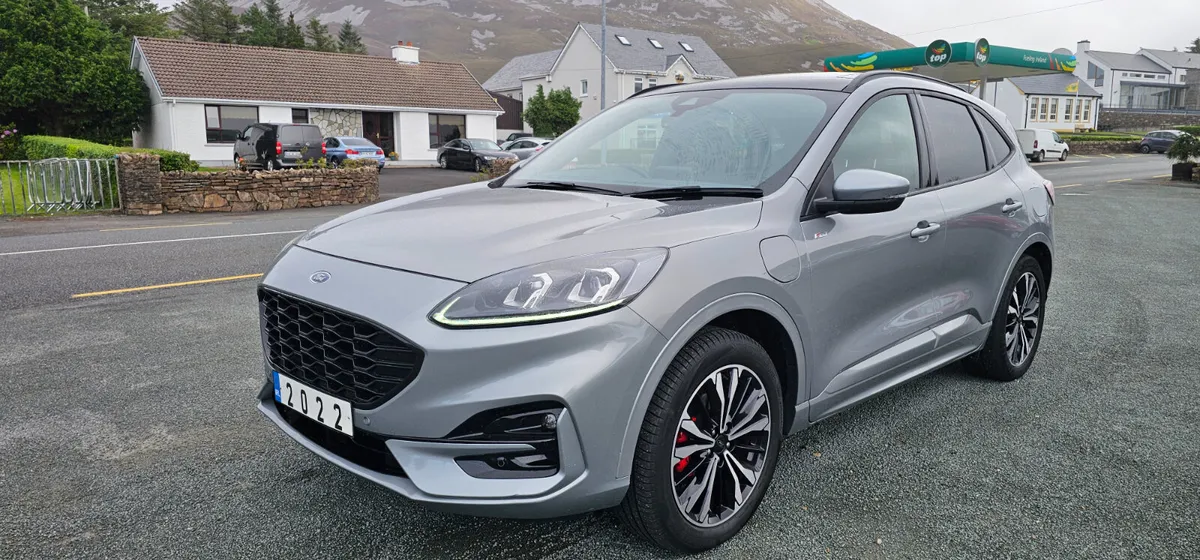 Ford Kuga 2.5 Duratec FHEV St-Line Auto 2022 - Image 2