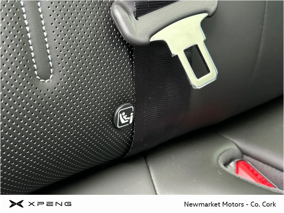 XPENG G6 White Coupe 66kwh Battery With 435 KM Ra - Image 4