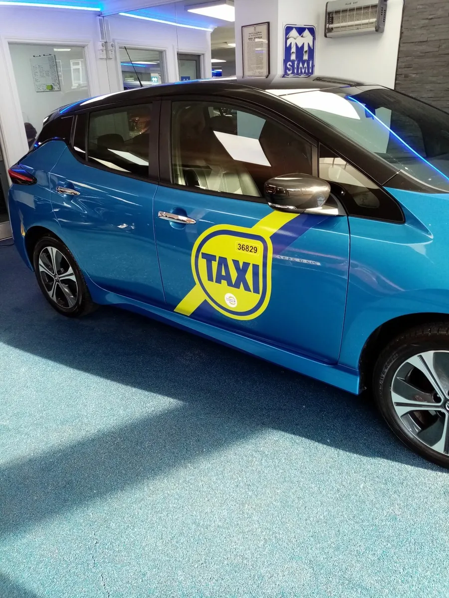 Nissan Leaf 2021 - Image 2