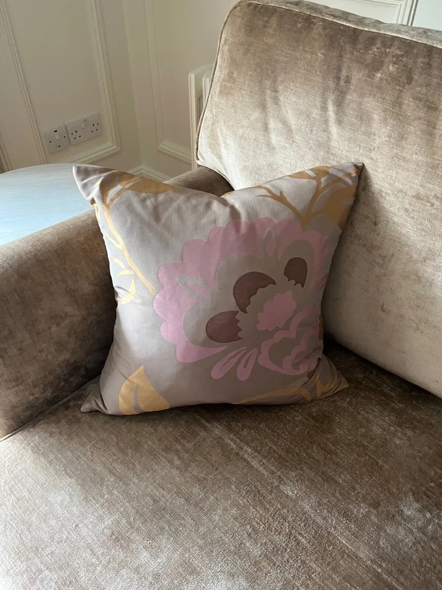 Cushions - Image 2
