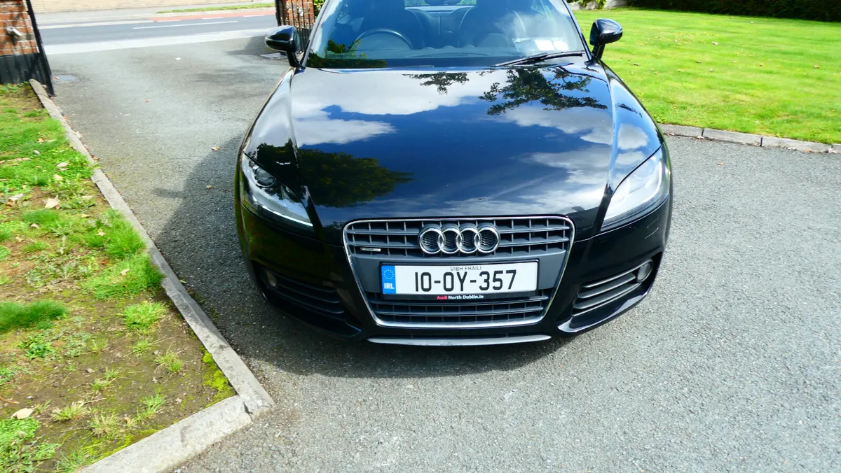 Audi TT 2010 - Image 2