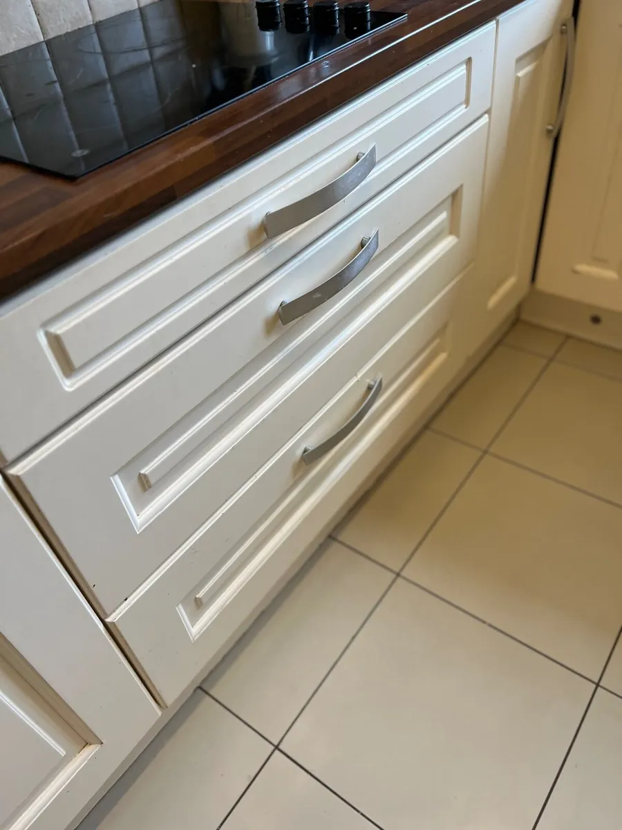 Kitchen - Image 3