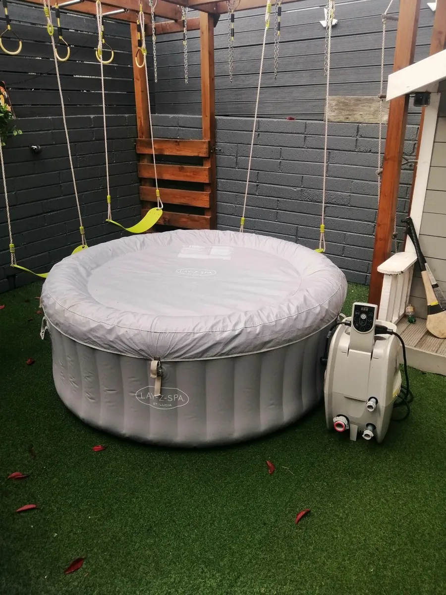 Hottub - Image 3