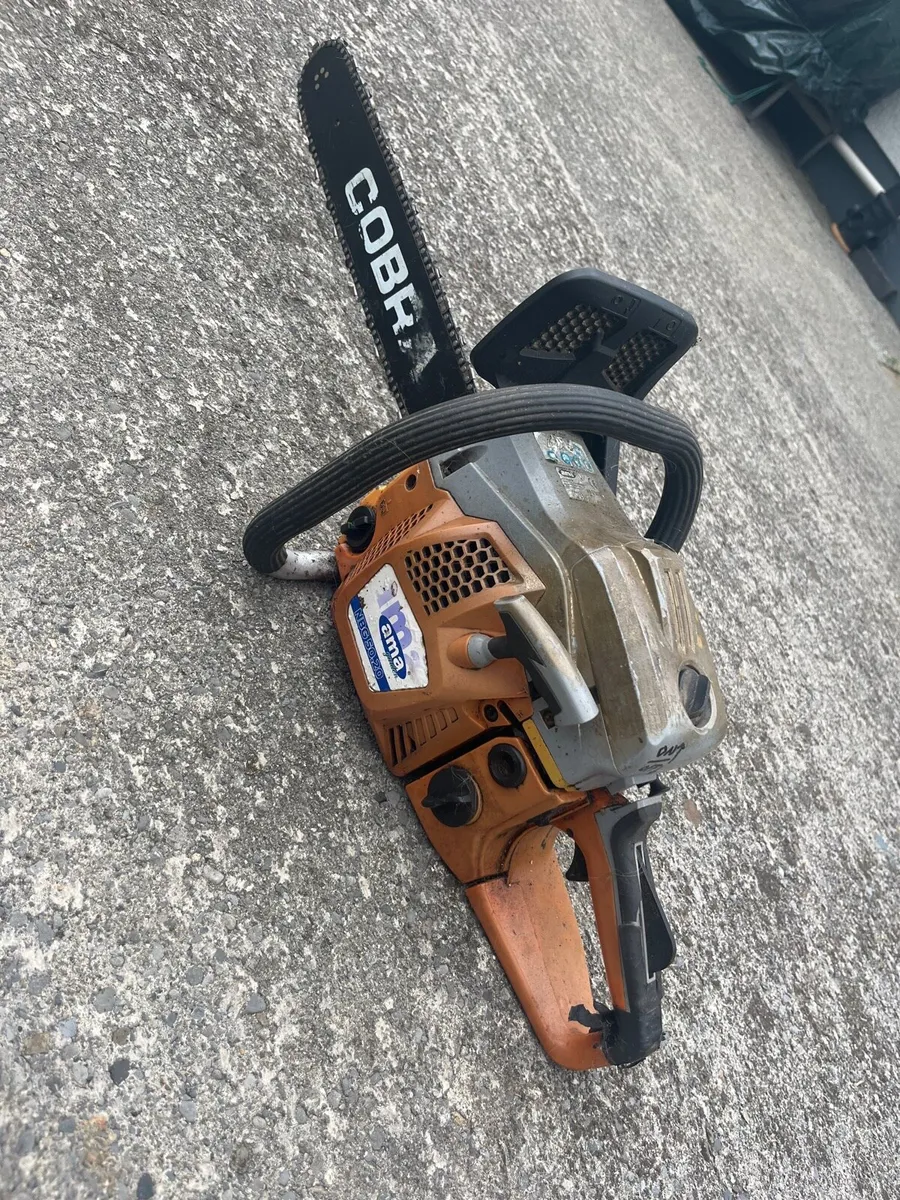 chainsaw - Image 1