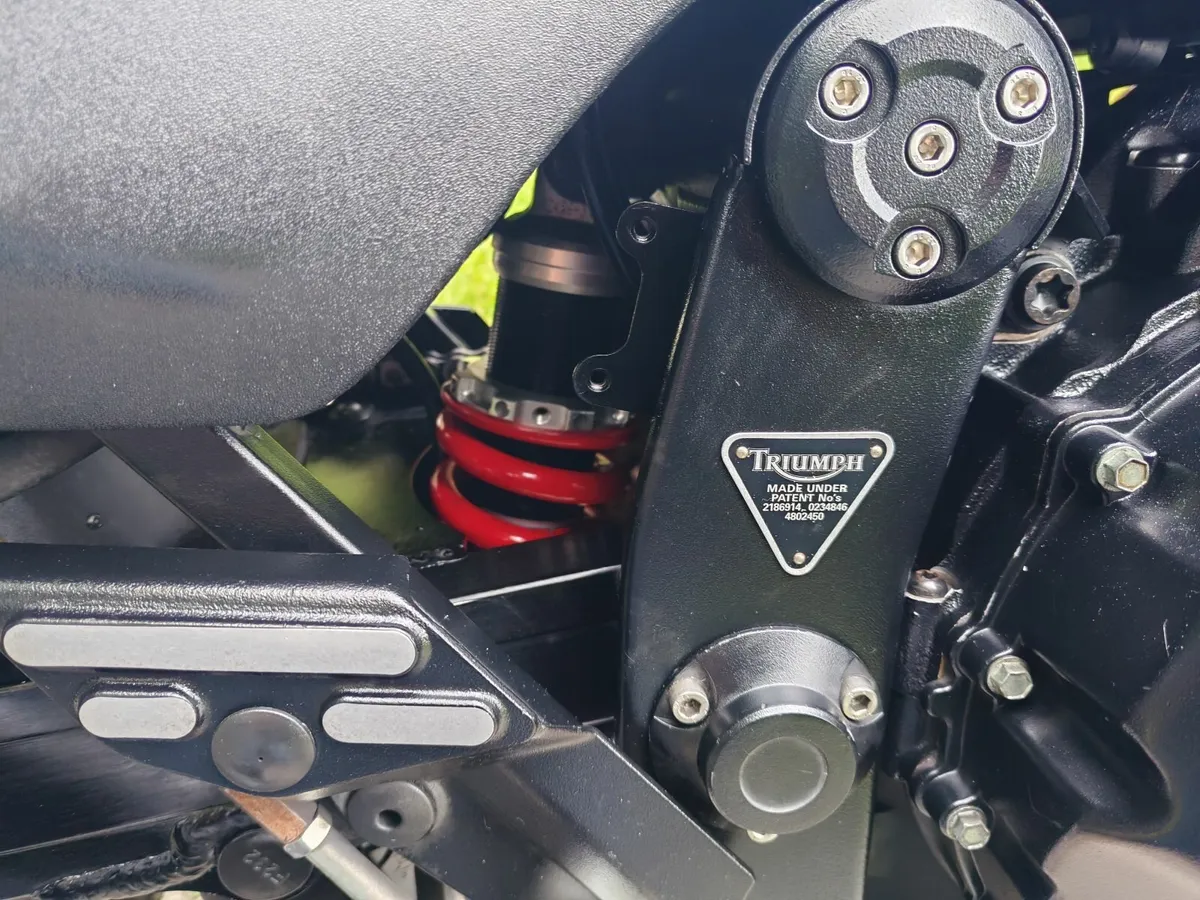 Triumph speed triple 1994 - Image 4
