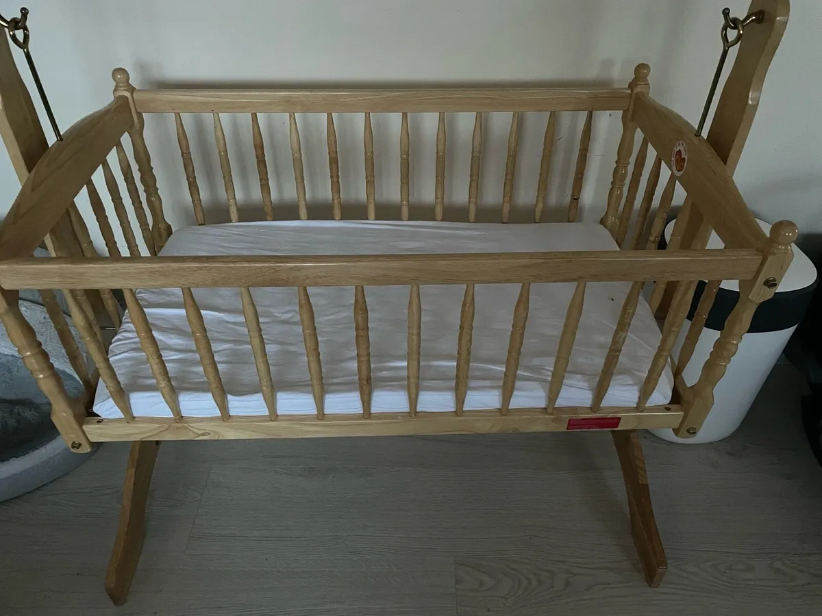 Wooden side bed crib - Image 1