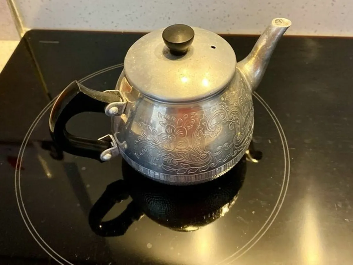 Tea Pot 1960s - Image 2