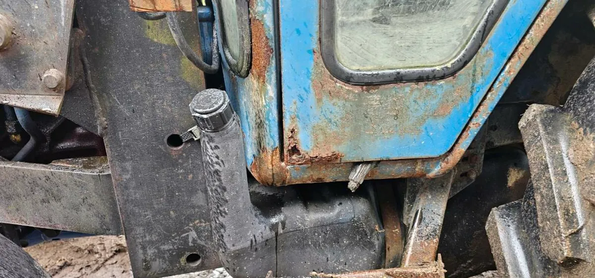 Tractors - Image 4