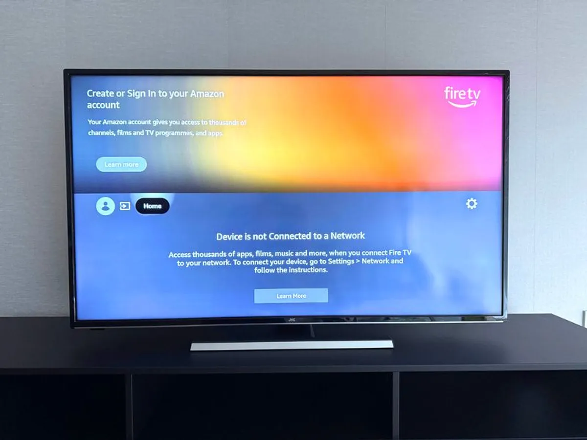 JVC 50" Smart 4k Ultra Hd Hdr Led TV - Image 1