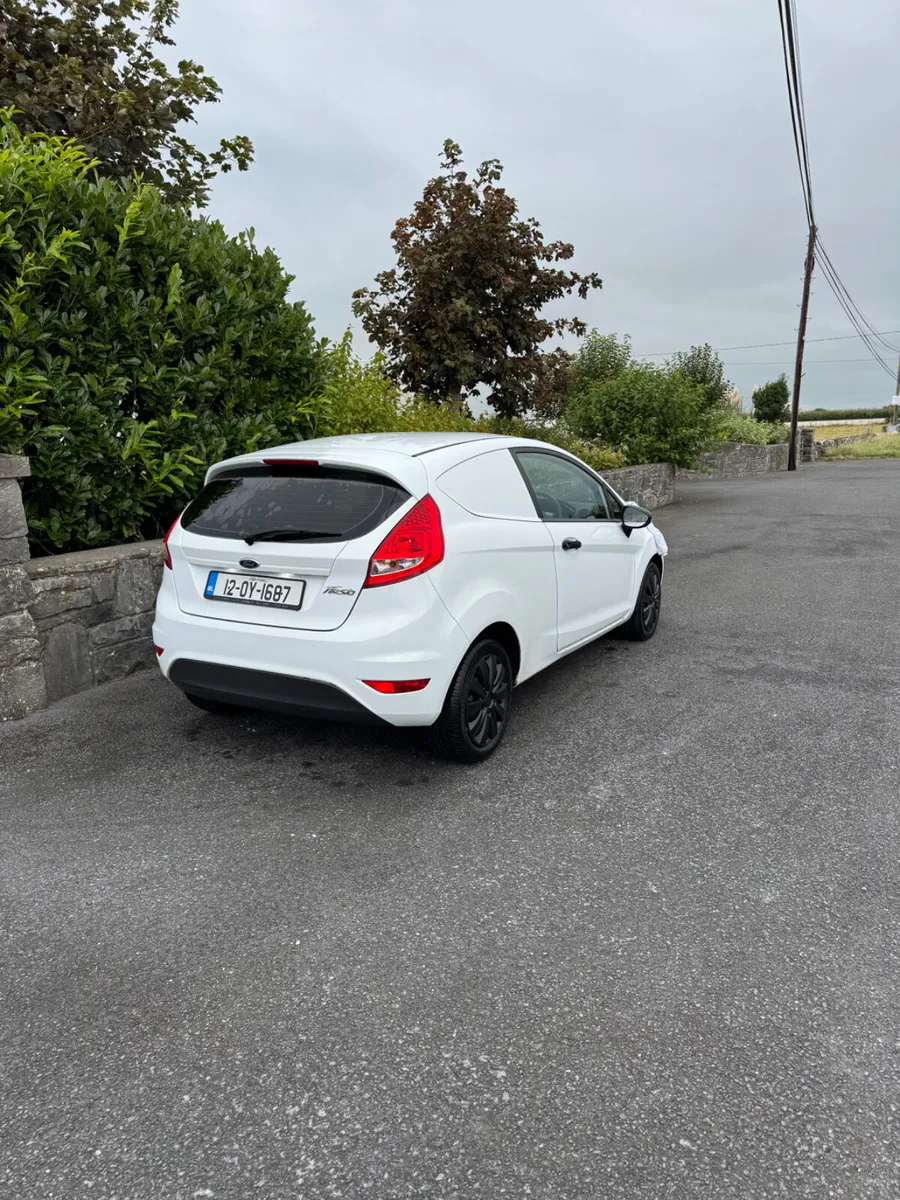 Ford Fiesta 2012 - Image 1