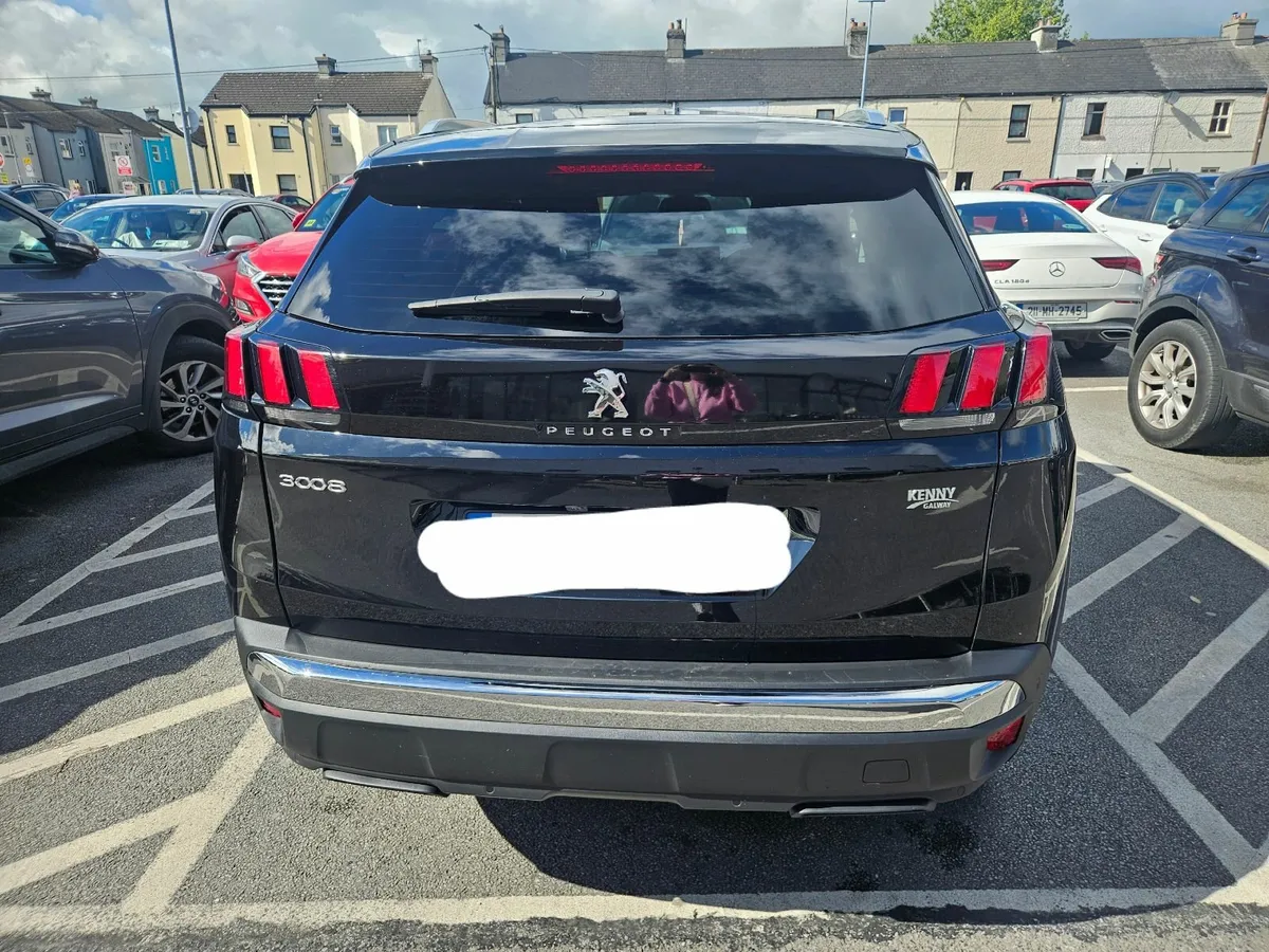 Peugeot 3008 2023 - Image 2