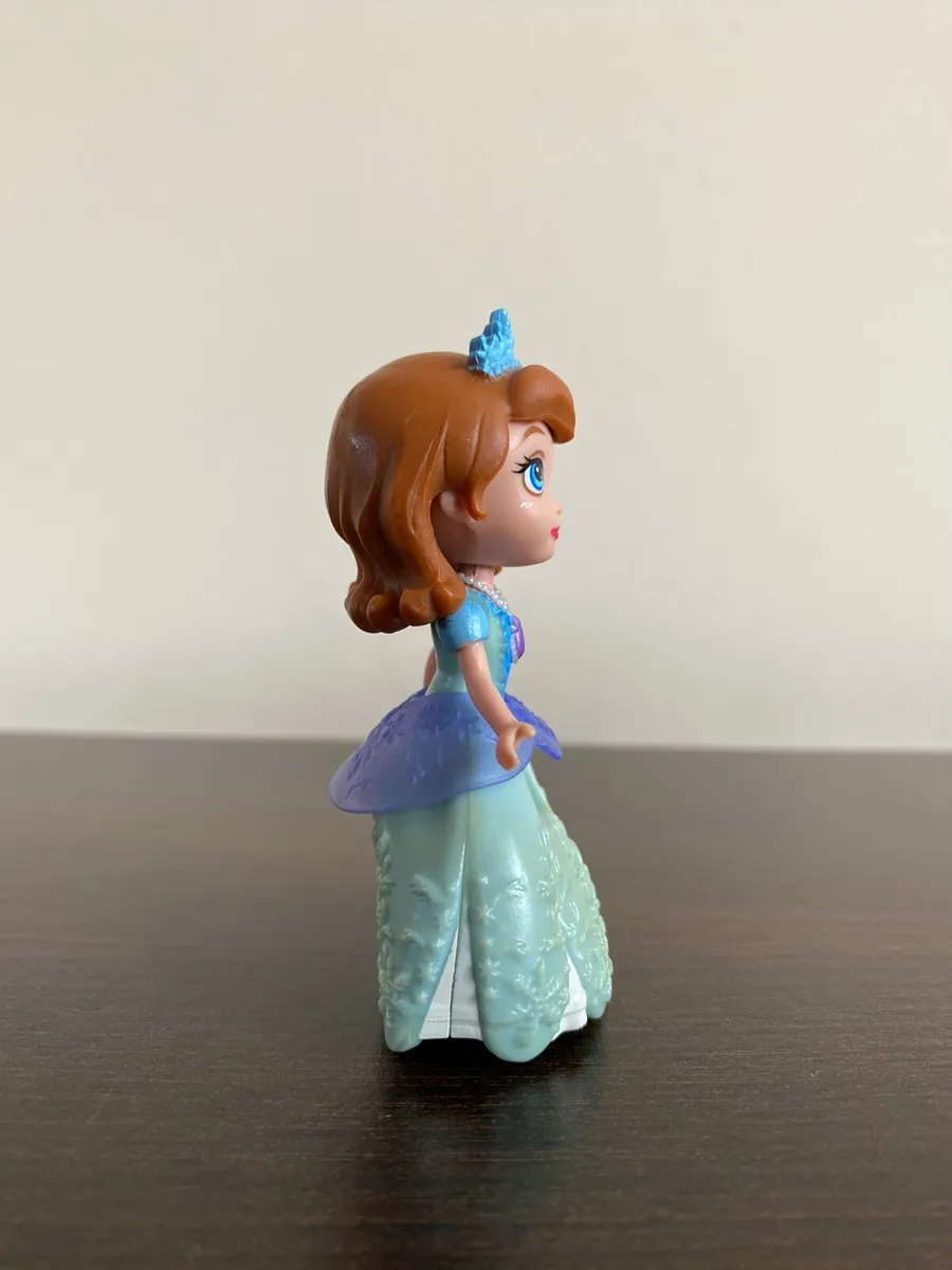 Disney Sofia the First Figurine Fashion Doll - Image 4