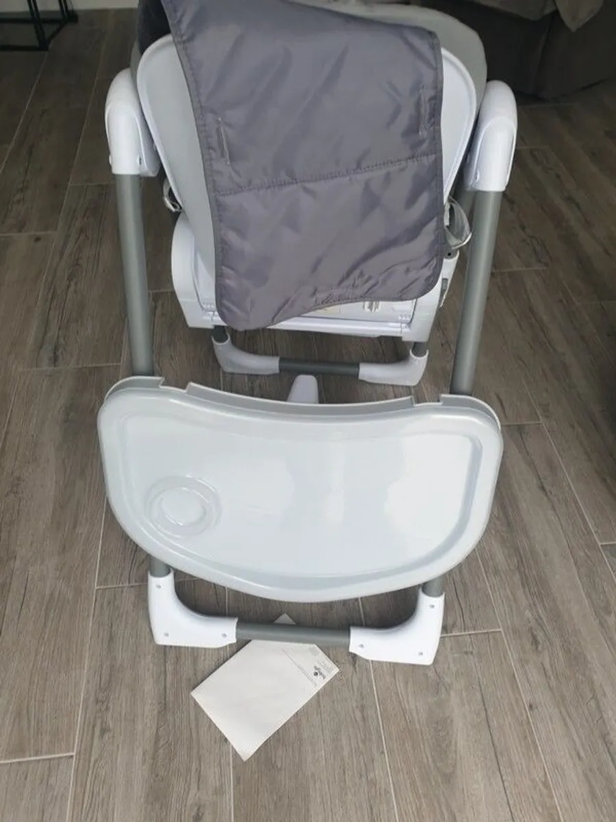 high chair - Image 2