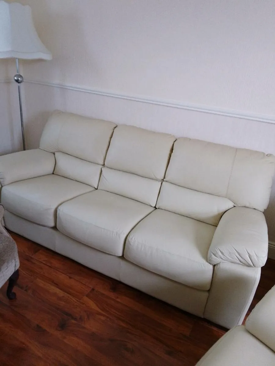 Italian cream leather suite - Image 1