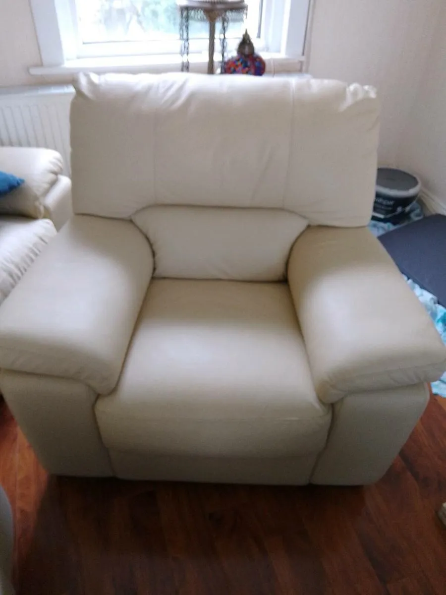 Italian cream leather suite - Image 3