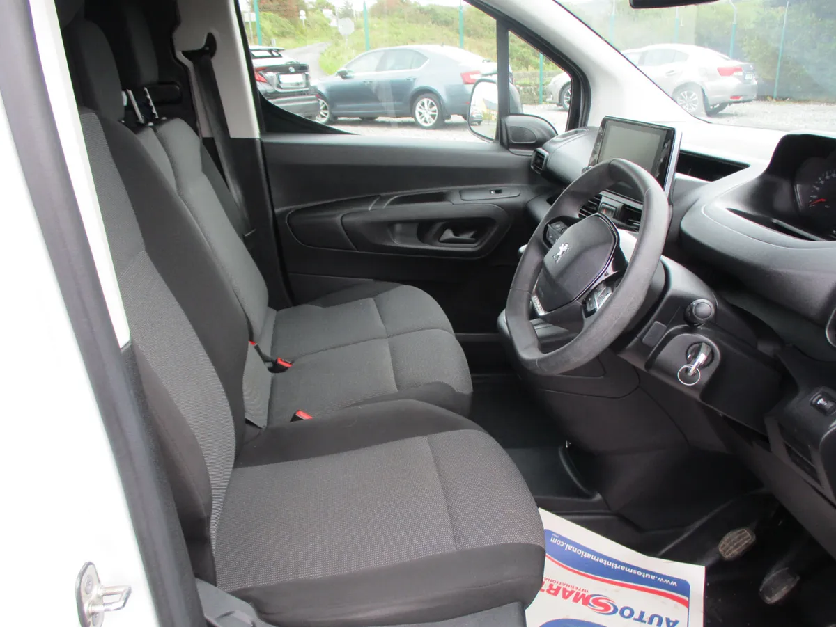 Peugeot Partner 2023 100bhp professional plus 3sea - Image 3