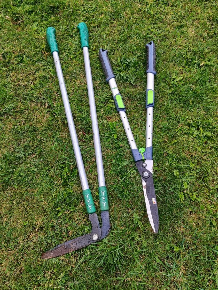 Old garden equipment - Image 3