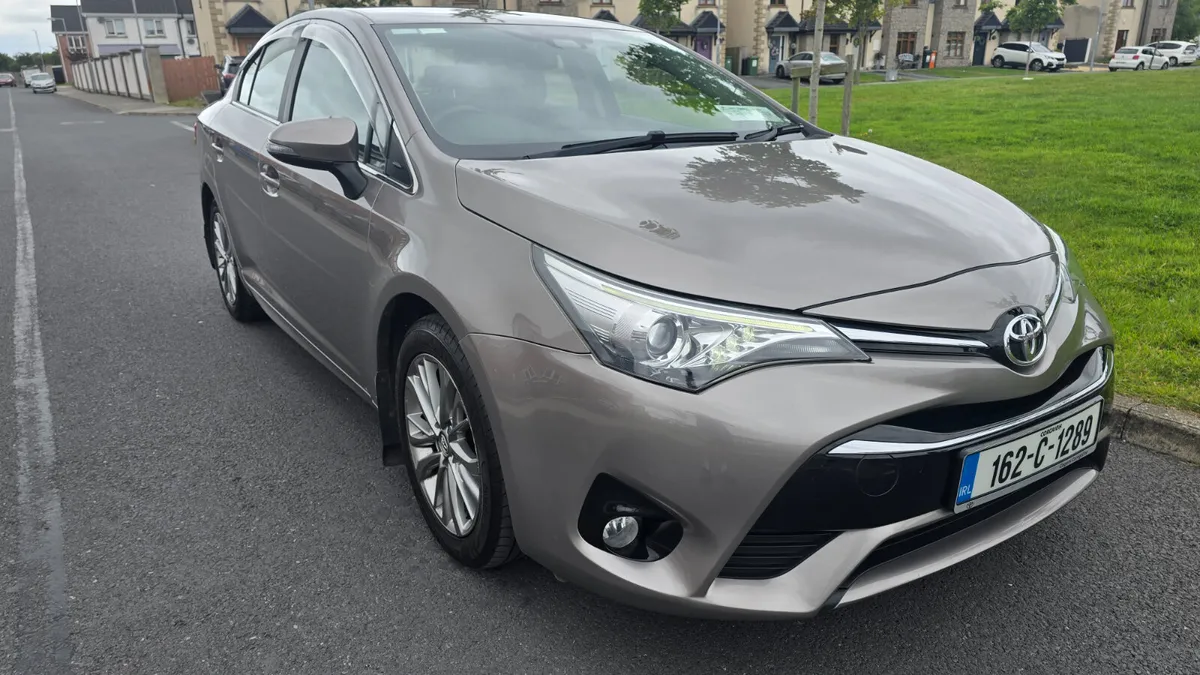 Toyota Avensis 2016 luna model - Image 4