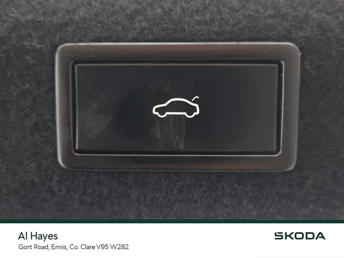 Skoda Superb  sport Mode top Spec electric Boot 2 - Image 3