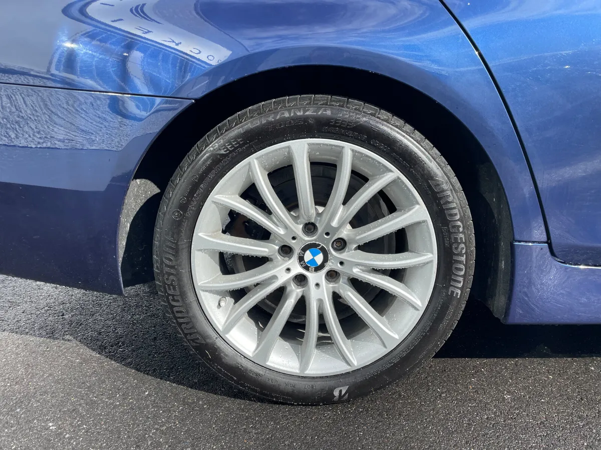 F10 LUXURY - AUTO - LOW KMS - BMW HISTORY -200TAX - Image 2