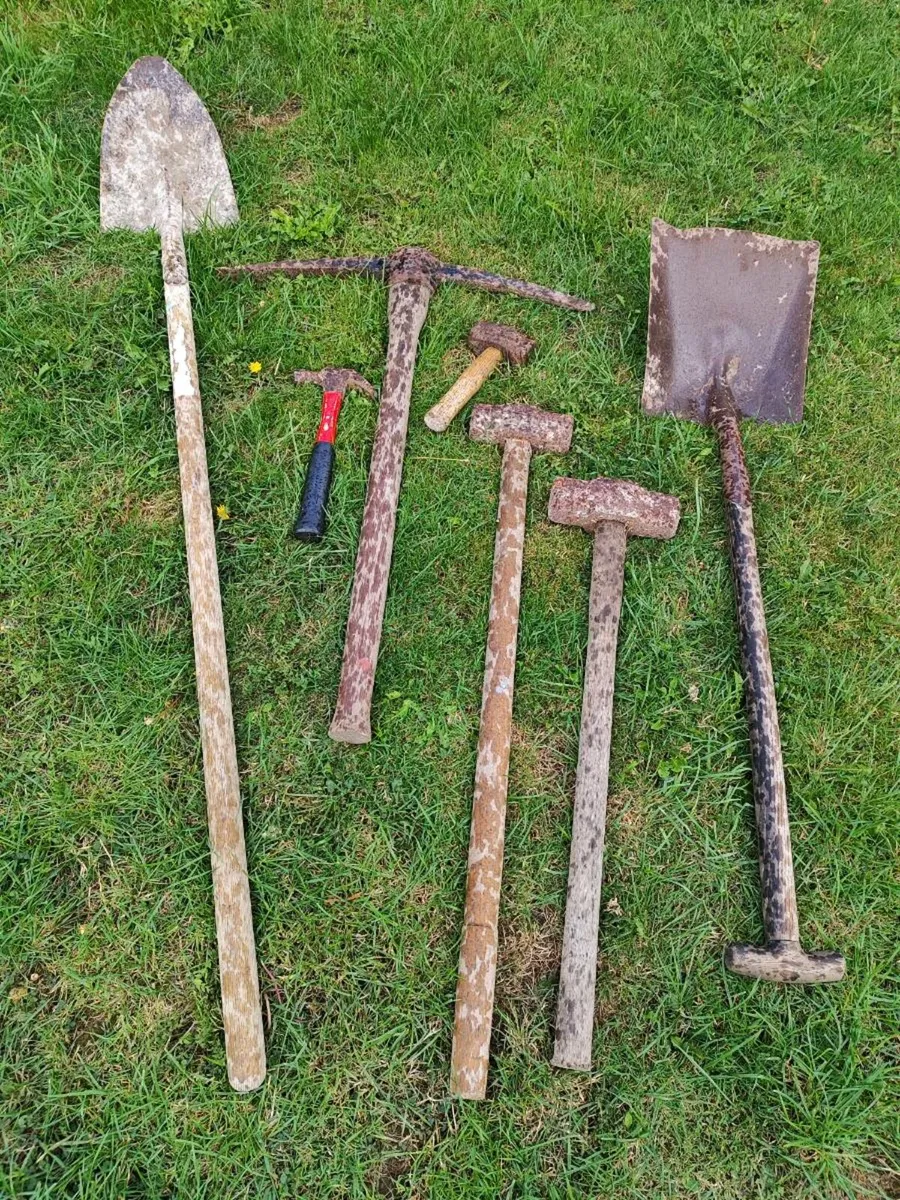 Old garden tools - Image 2
