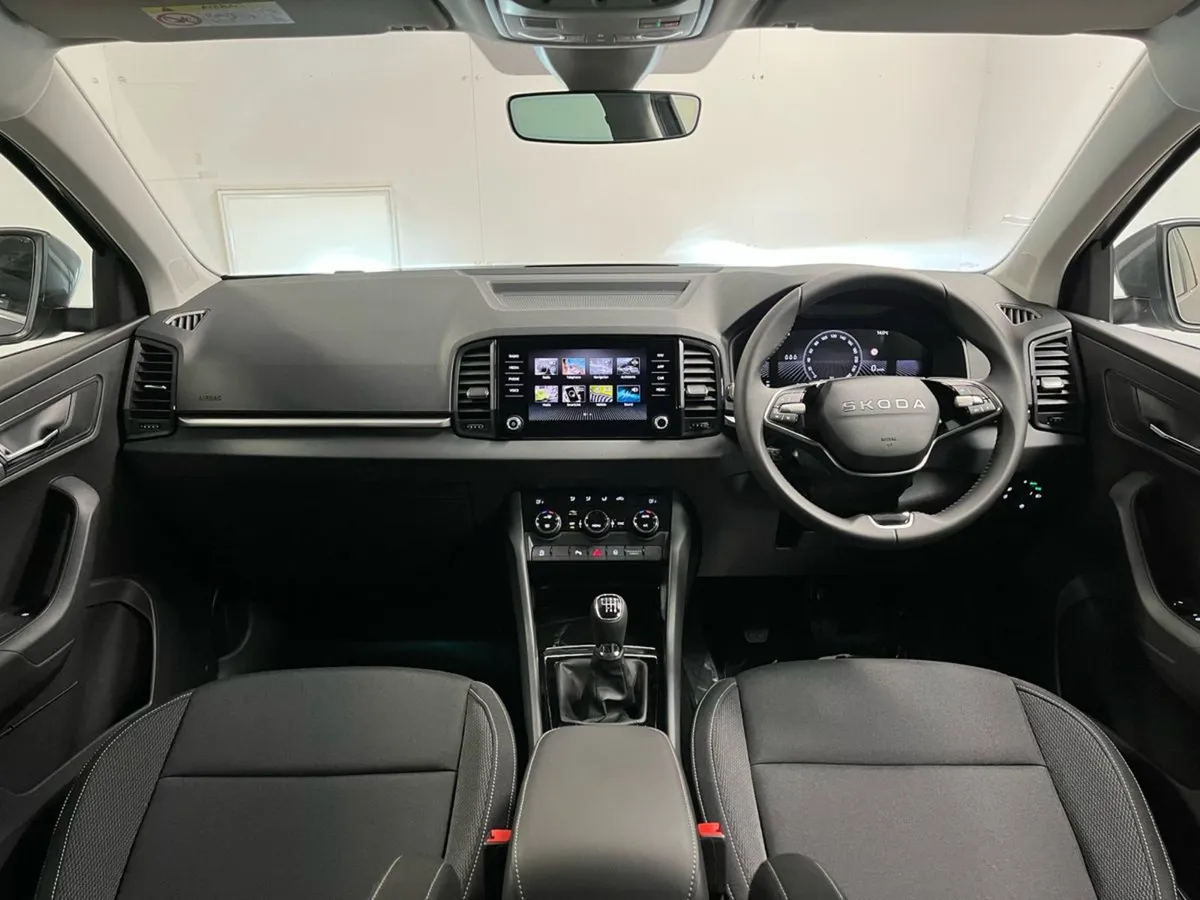 Skoda Karoq Selection 2.0tdi 115BHP - Reversing C - Image 4