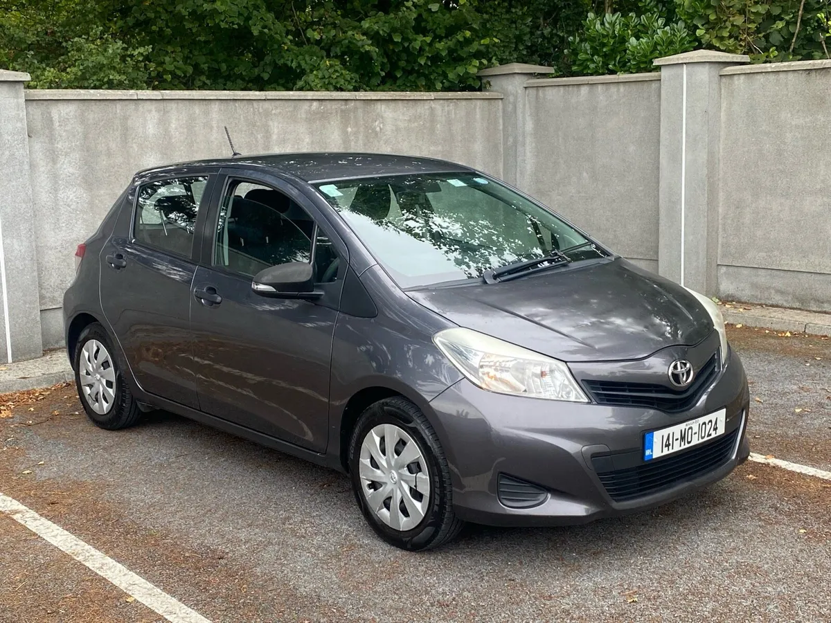 TOYOTA YARIS - Image 3